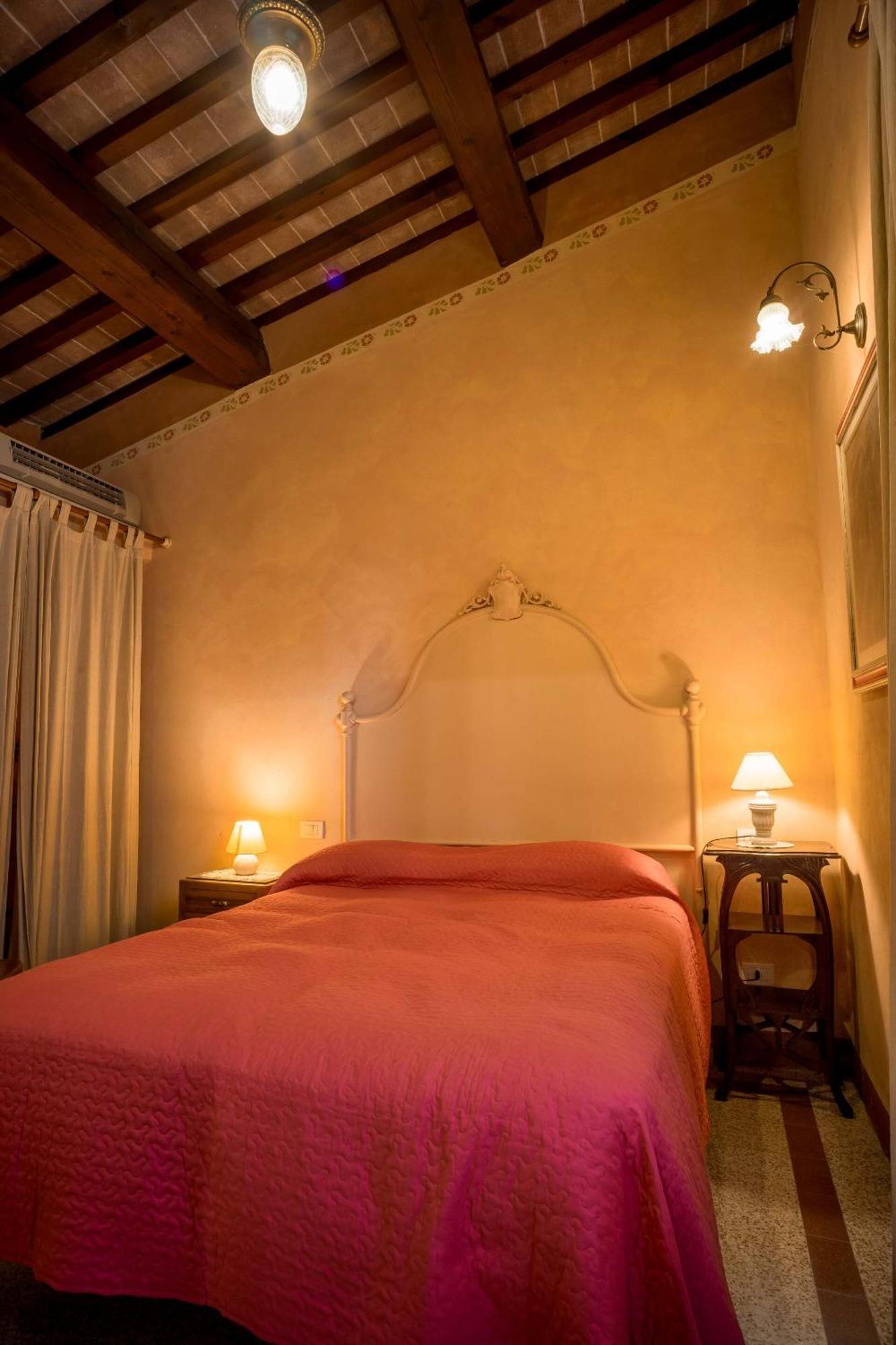 Marta Guest House Lucca Bilik gambar