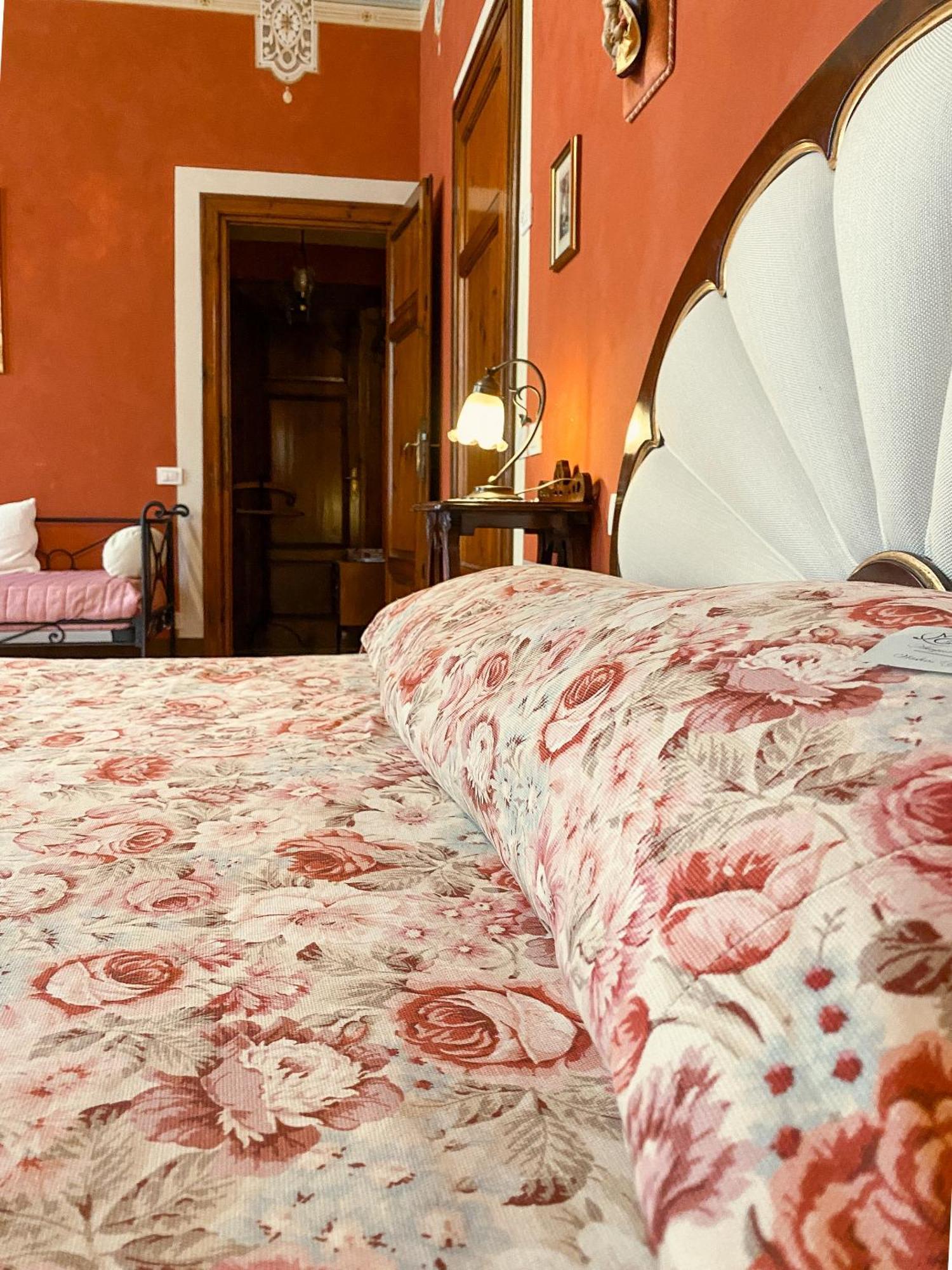 Marta Guest House Lucca Bilik gambar