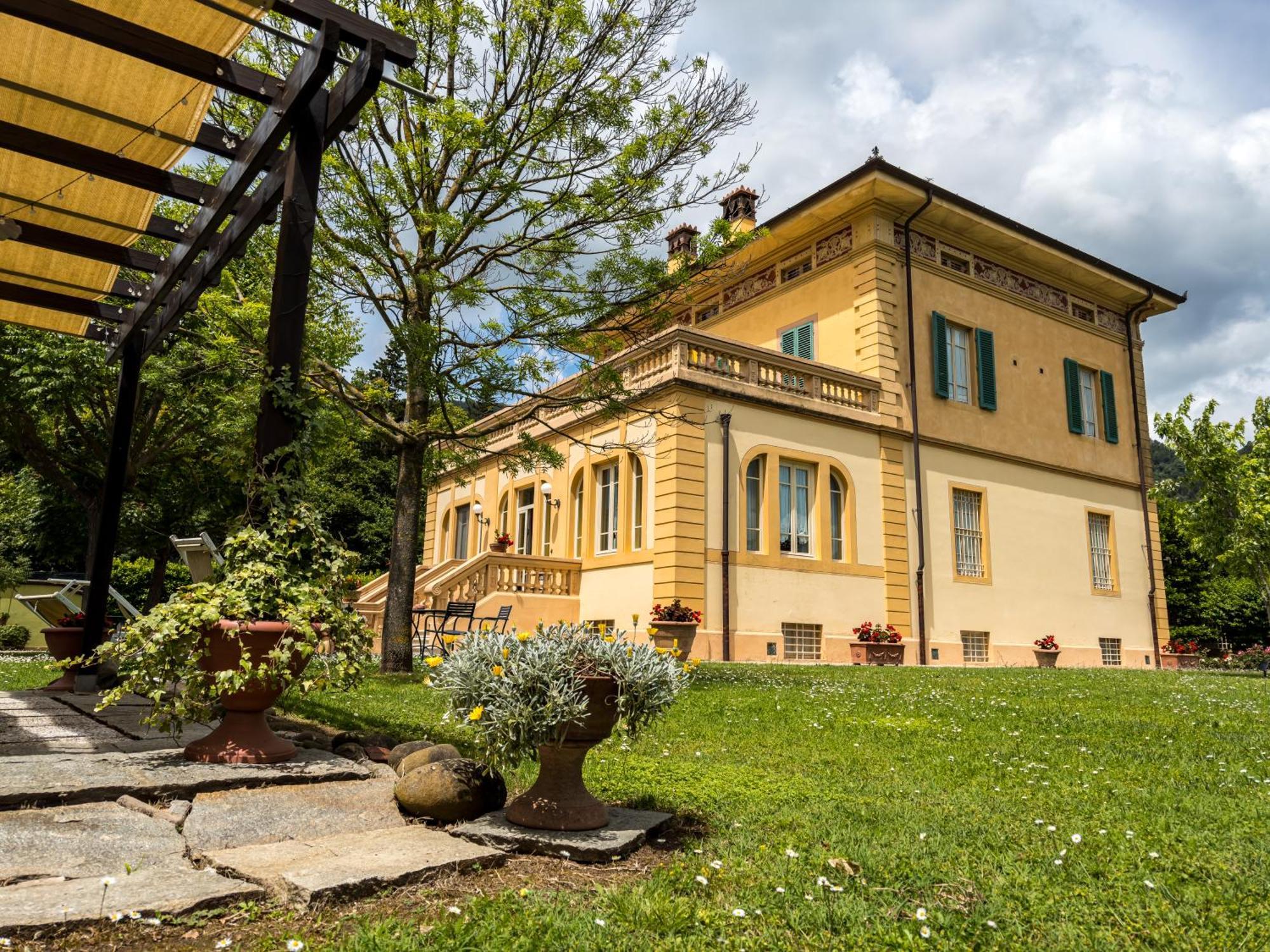 Marta Guest House Lucca Luaran gambar